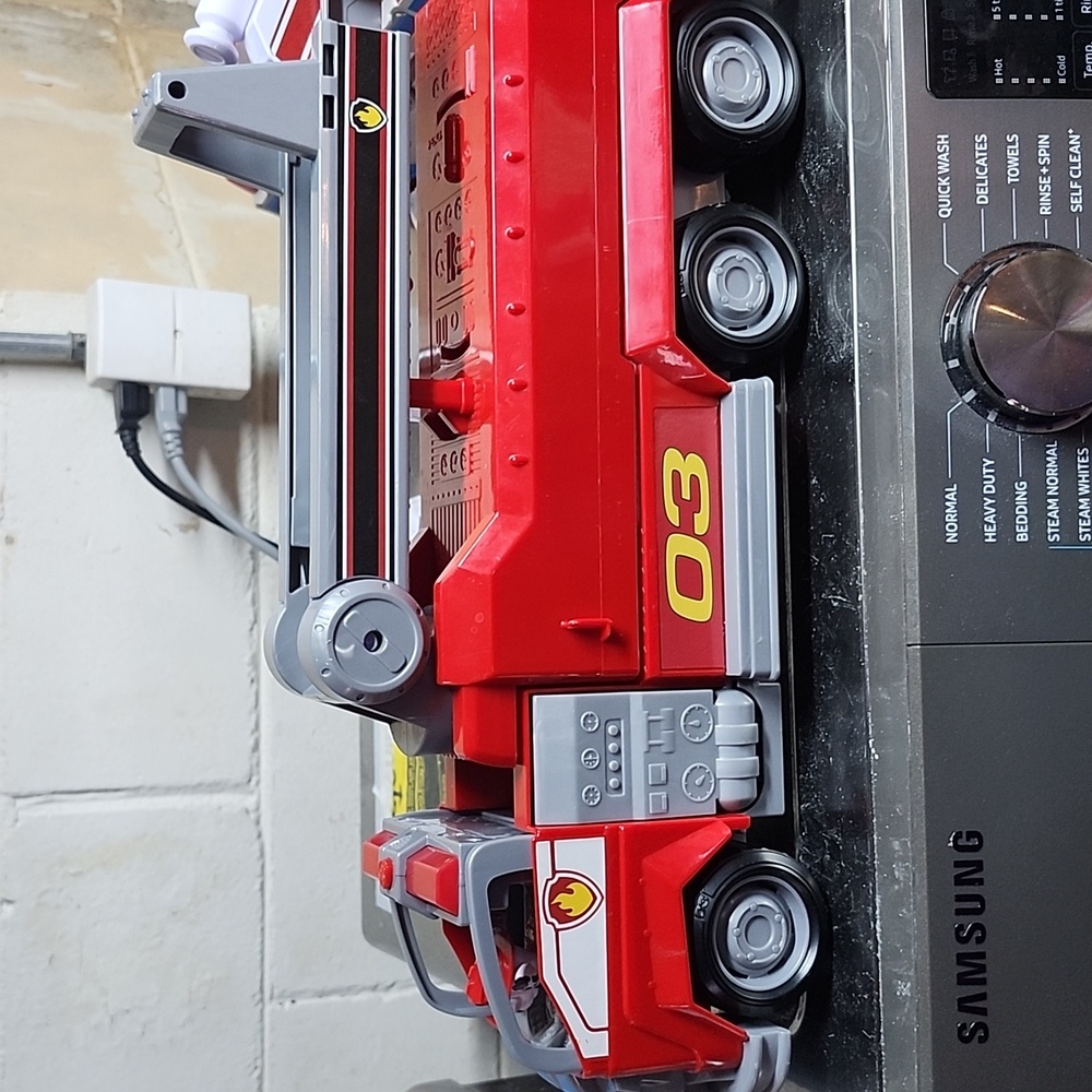 🚒LIKE NEW!🐾PAW PATROL Red Fire Truck Toy w/Marshall Pup - Picture 8 of 16